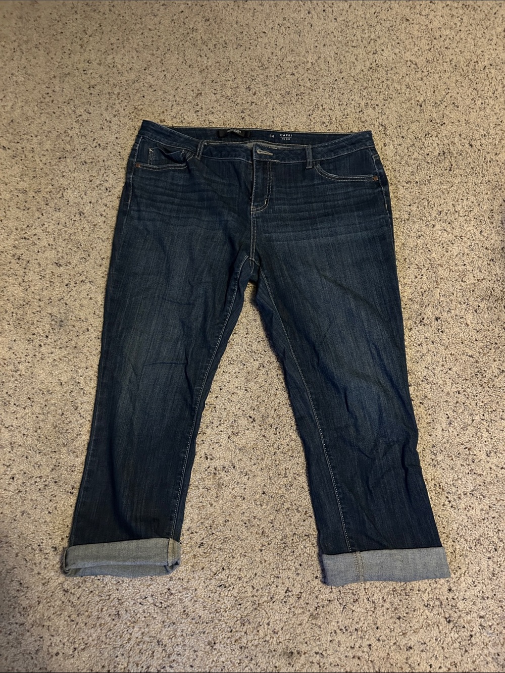 Vera Wang Dark Blue Cropped Roll-Cuff Jeans